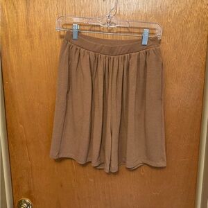 Zenana Women's cocoa Brown jersey shorts Relaxed Fit Elastic Waist. NWOT